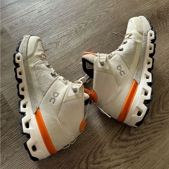 Women’s On Cloudtrax Hiking Shoes - Picture 6 of 9